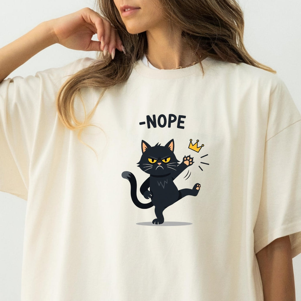No Kings in America Black Cat T-Shirt – Funny Patriotic product image 1