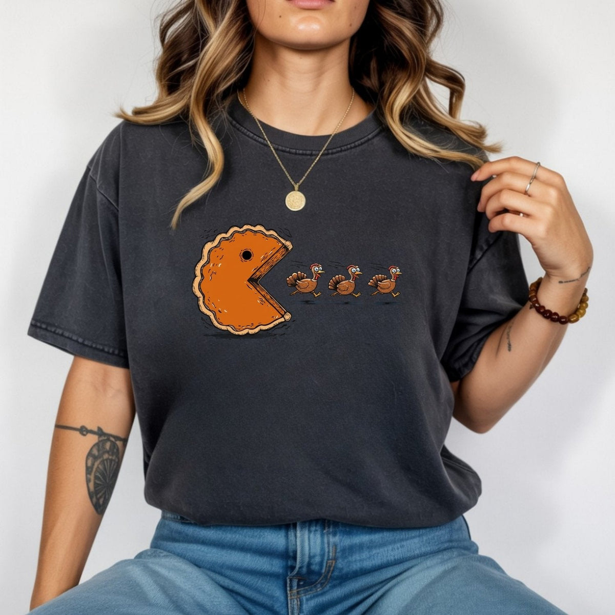 Retro Thanksgiving Pumpkin Pie Chasing Turkey Shirt – Funny product image 12
