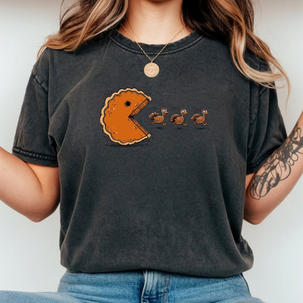 Retro Thanksgiving Pumpkin Pie Chasing Turkey Shirt – Funny product image 13
