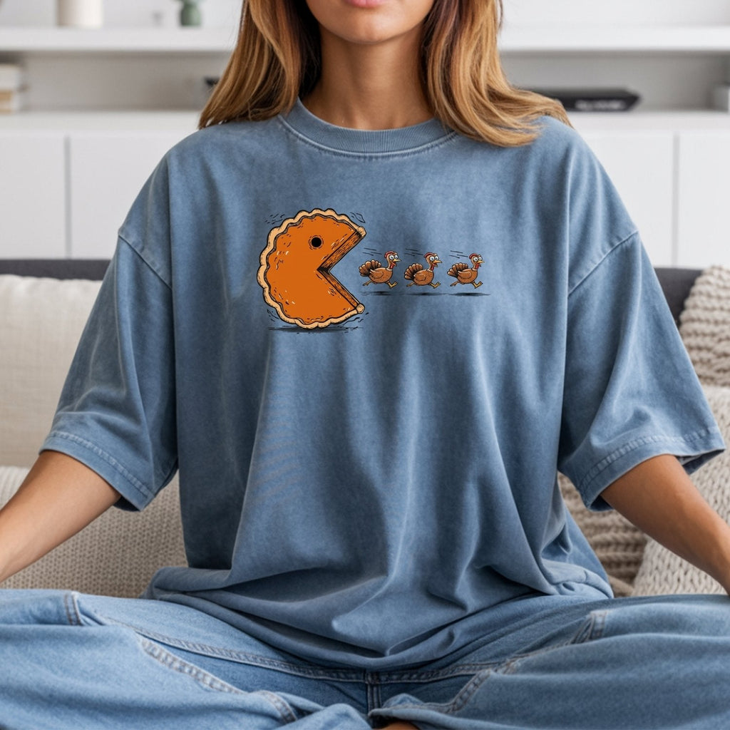 Retro Thanksgiving Pumpkin Pie Chasing Turkey Shirt – Funny product image 15