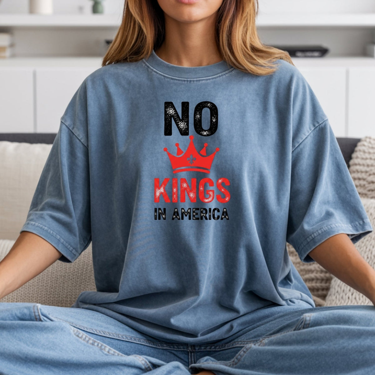 No Kings in America T-Shirt – Patriotic Democracy Tee – product image 1