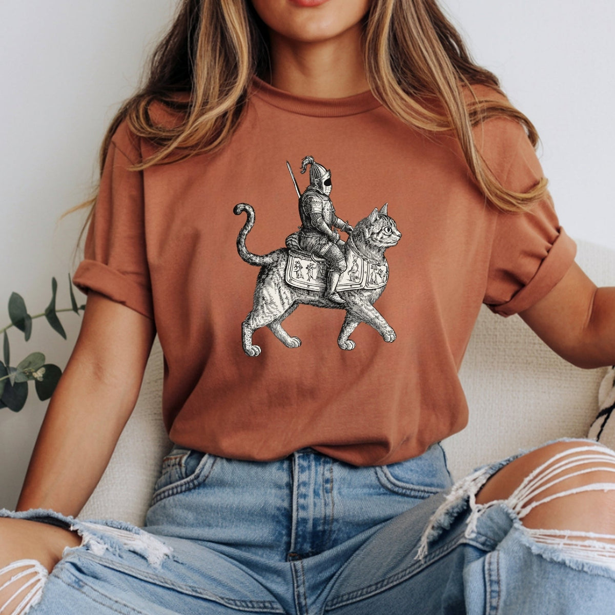 Retro Cat Knight Graphic T-Shirt – Vintage Medieval Tattoo product image 12