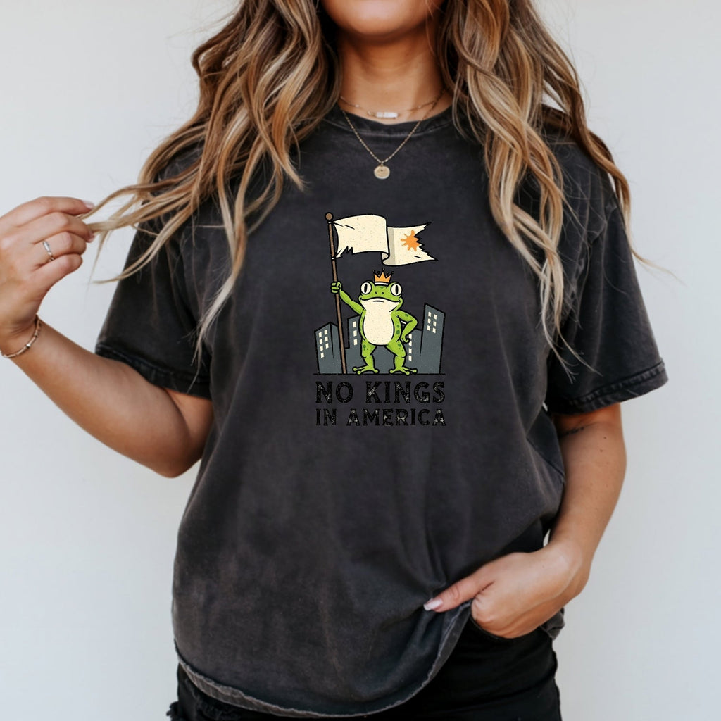 No Kings in America Frog T-Shirt – Rebellious Cartoon product image 23
