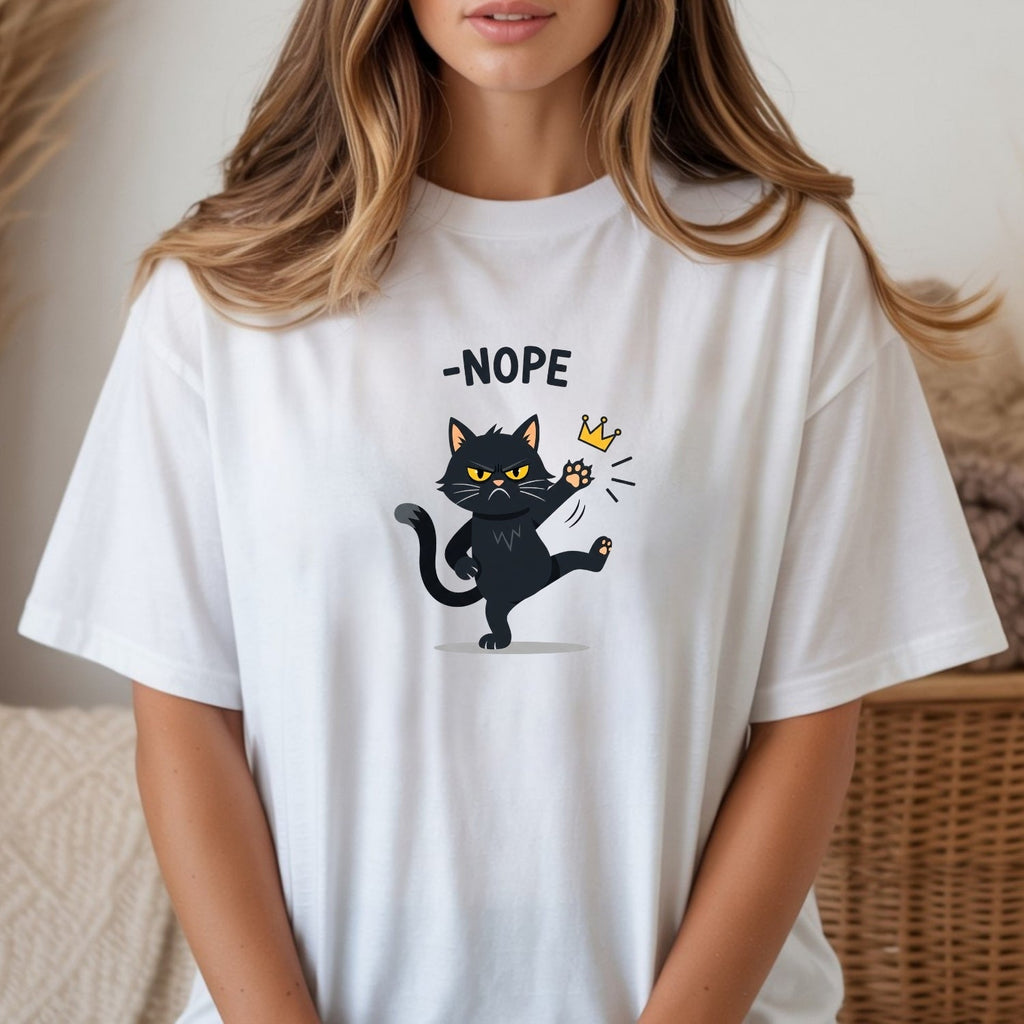No Kings in America Black Cat T-Shirt – Funny Patriotic product image 9
