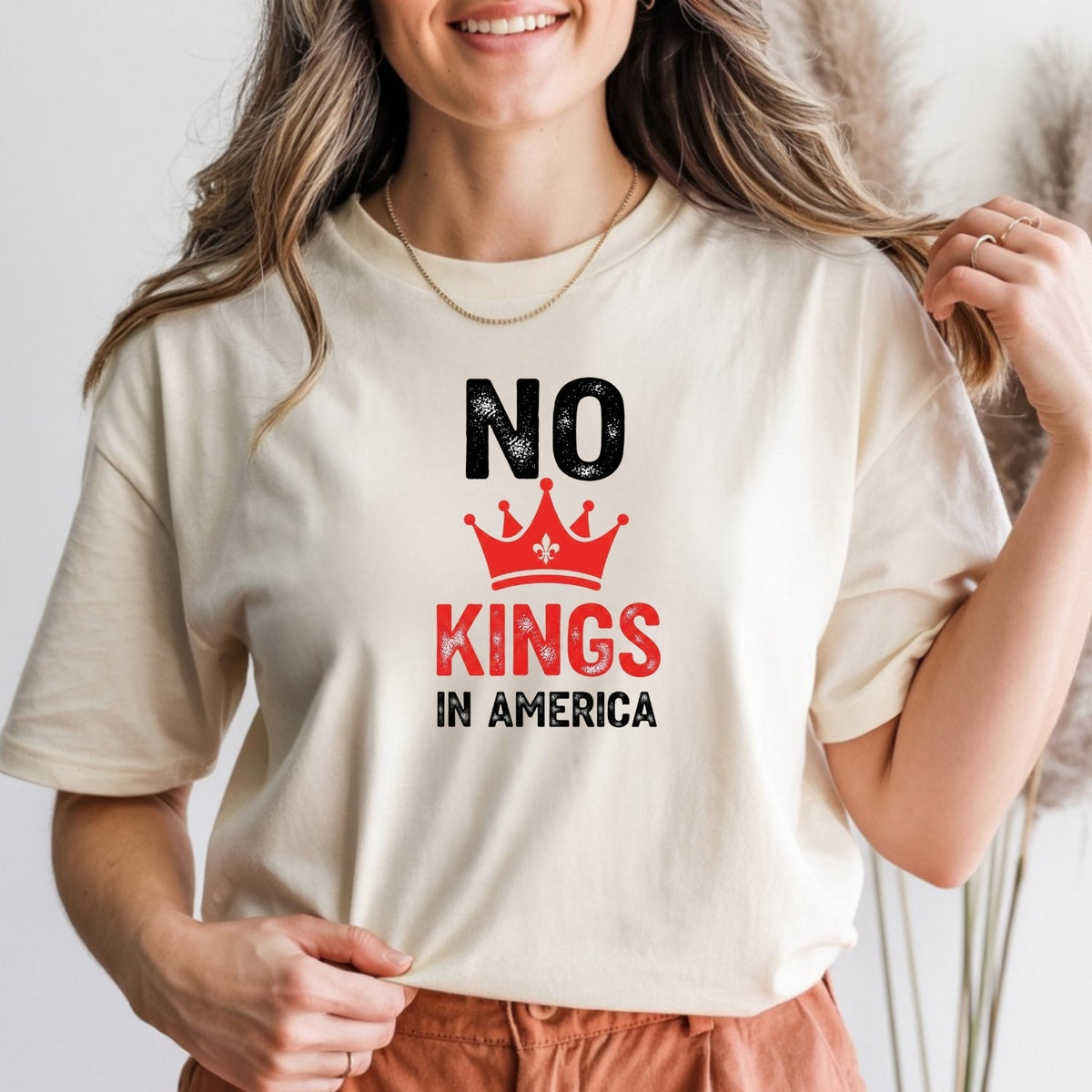 No Kings in America T-Shirt – Patriotic Democracy Tee – product image 3