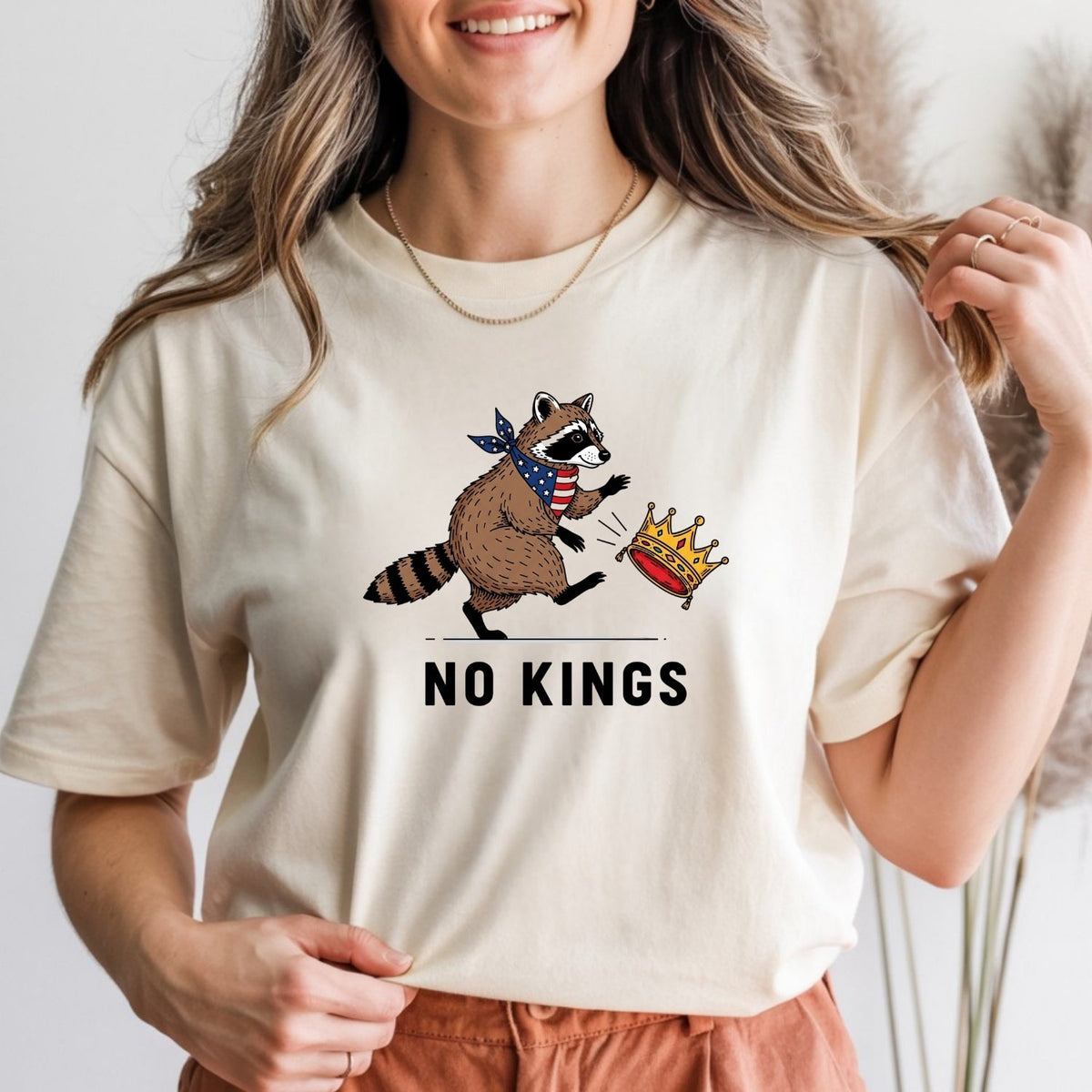 No Kings Raccoon Graphic T-Shirt - Freedom and Independence product image 5