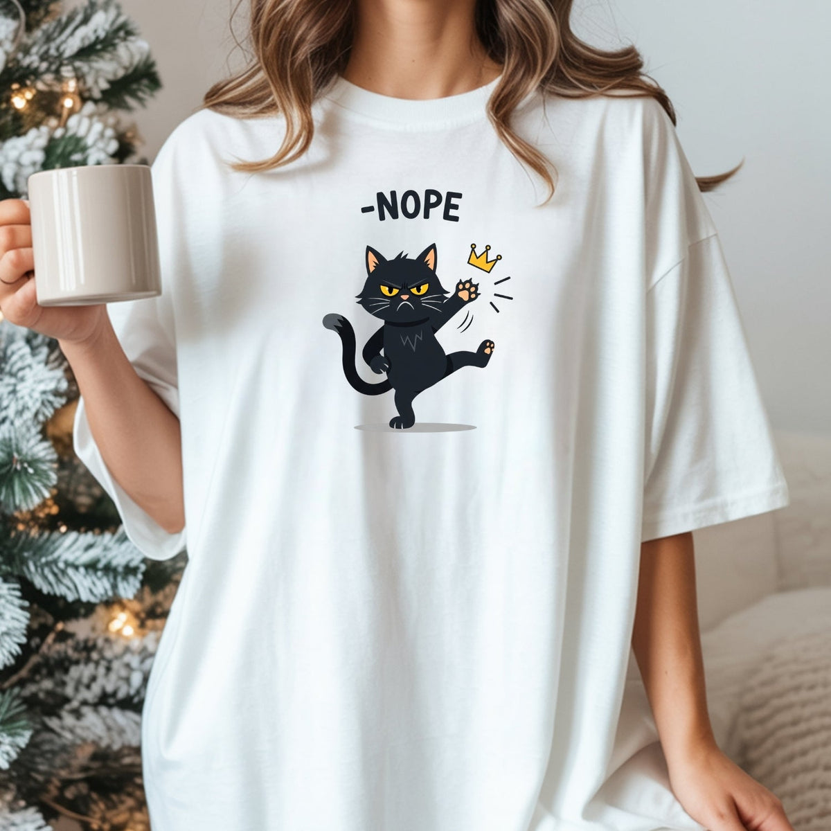 No Kings in America Black Cat T-Shirt – Funny Patriotic product image 12