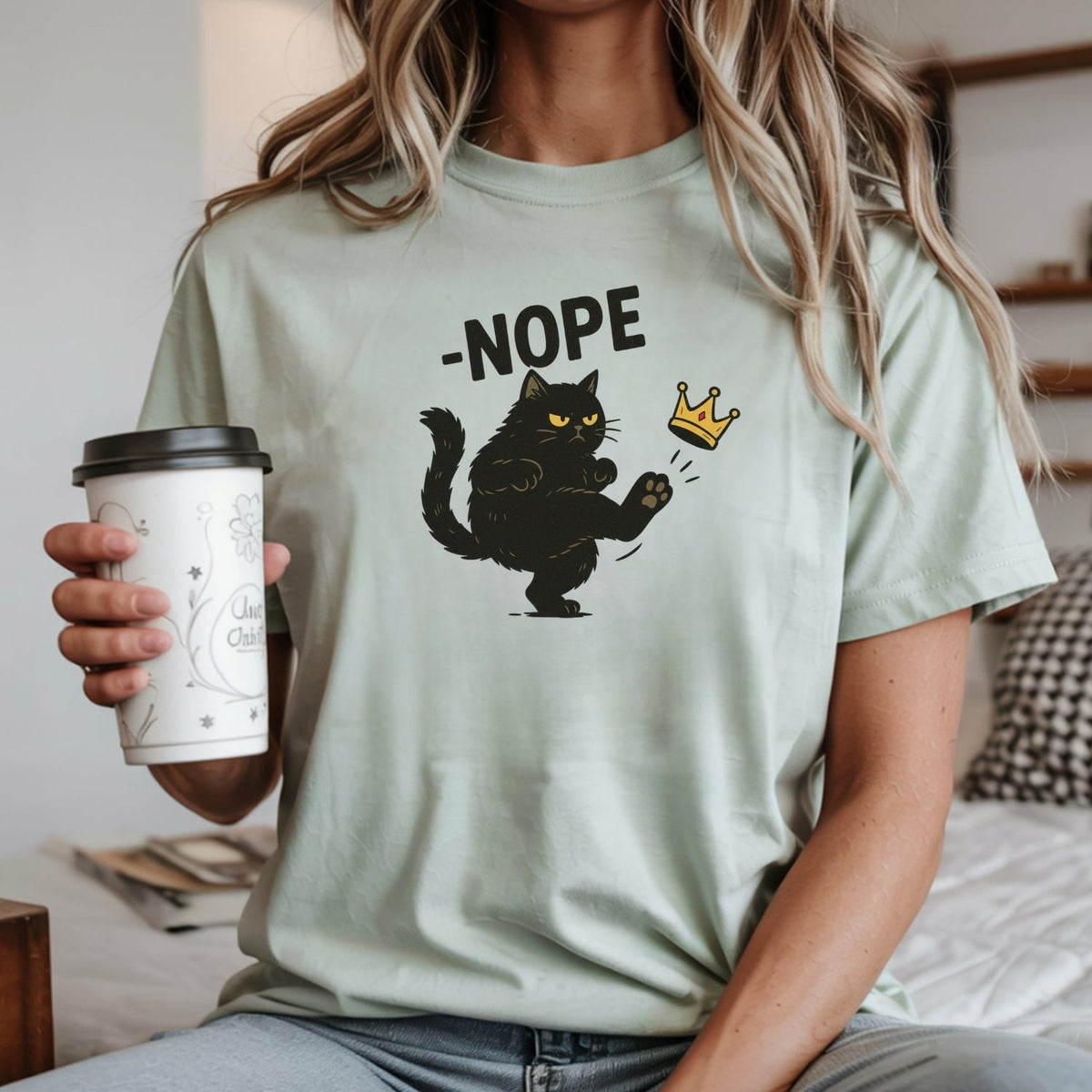 No Kings in America Black Cat Shirt – Funny Political Meme product image 10