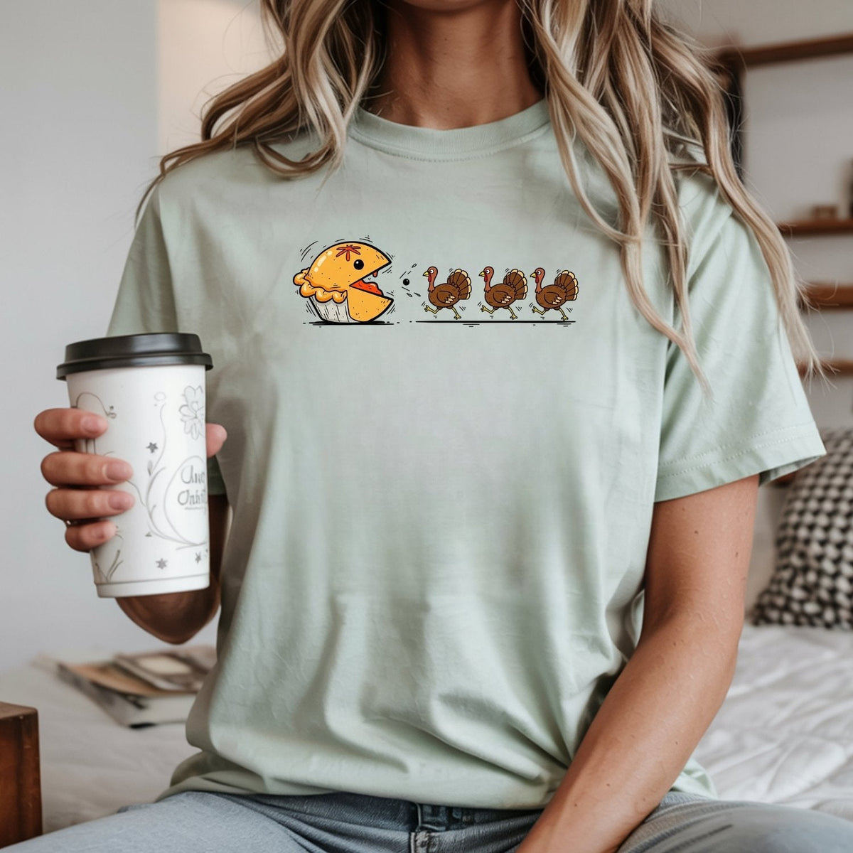 Funny Thanksgiving Shirt – Retro Pumpkin Pie Chasing Turkey product image 17