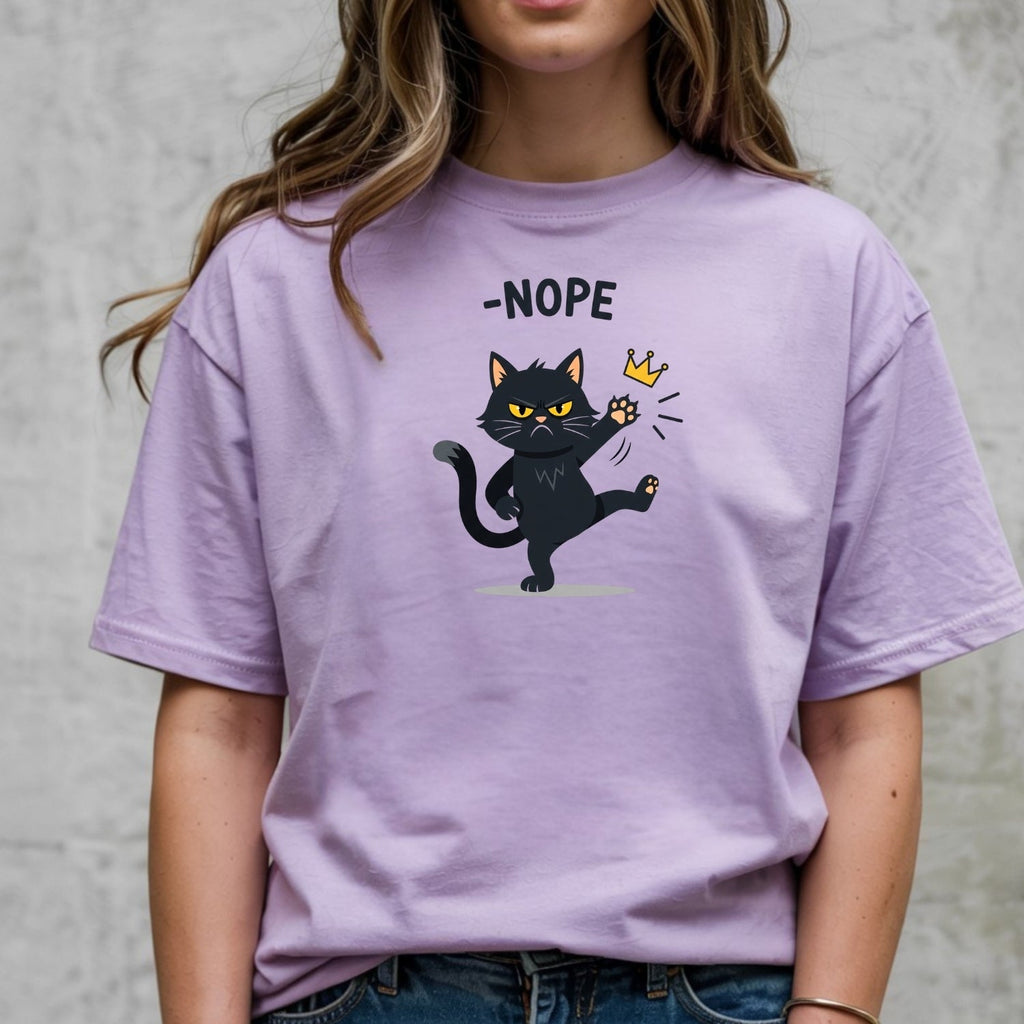 No Kings in America Black Cat T-Shirt – Funny Patriotic product image 15