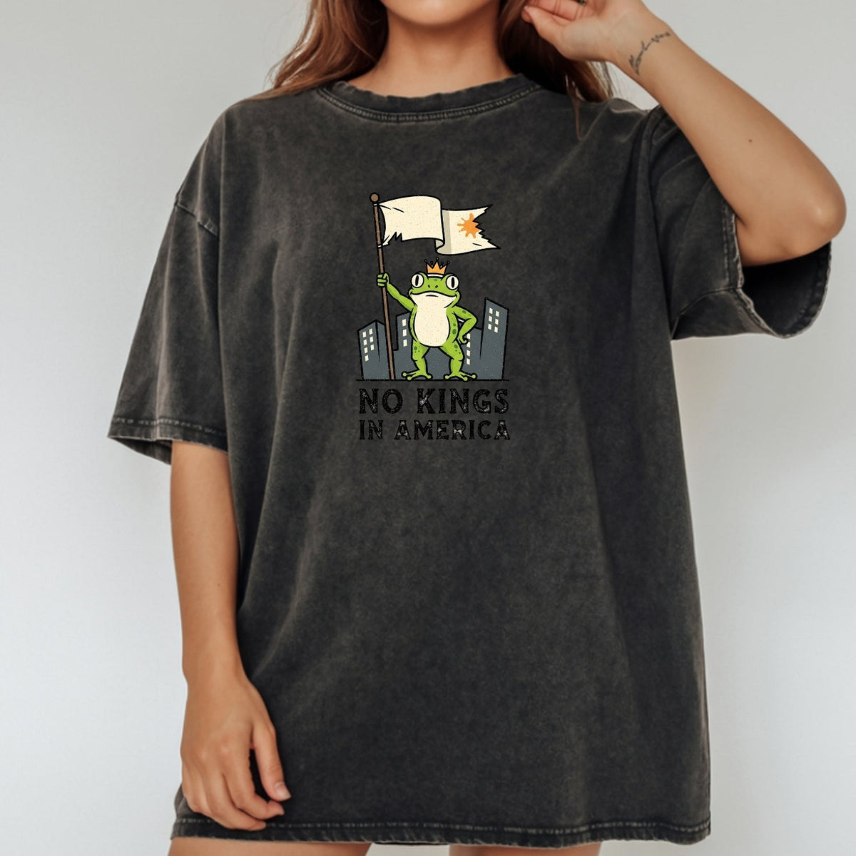 No Kings in America Frog T-Shirt – Rebellious Cartoon product image 34