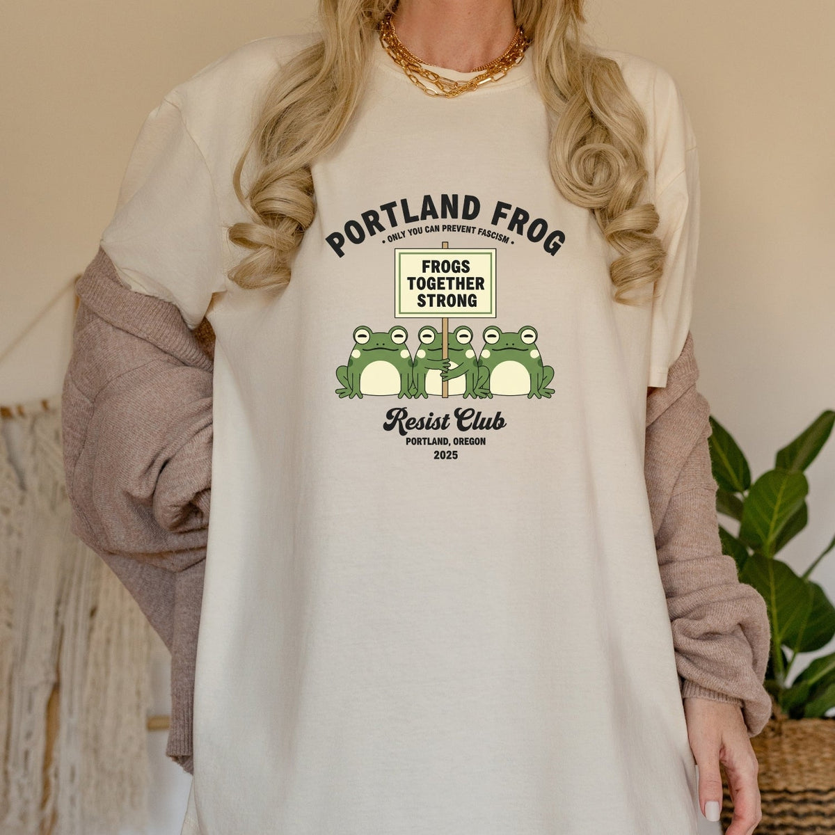 Funny Portland Frog Strong Together Tee – Rebellious Meme product image 11