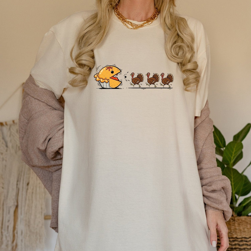 Funny Thanksgiving Shirt – Retro Pumpkin Pie Chasing Turkey product image 25