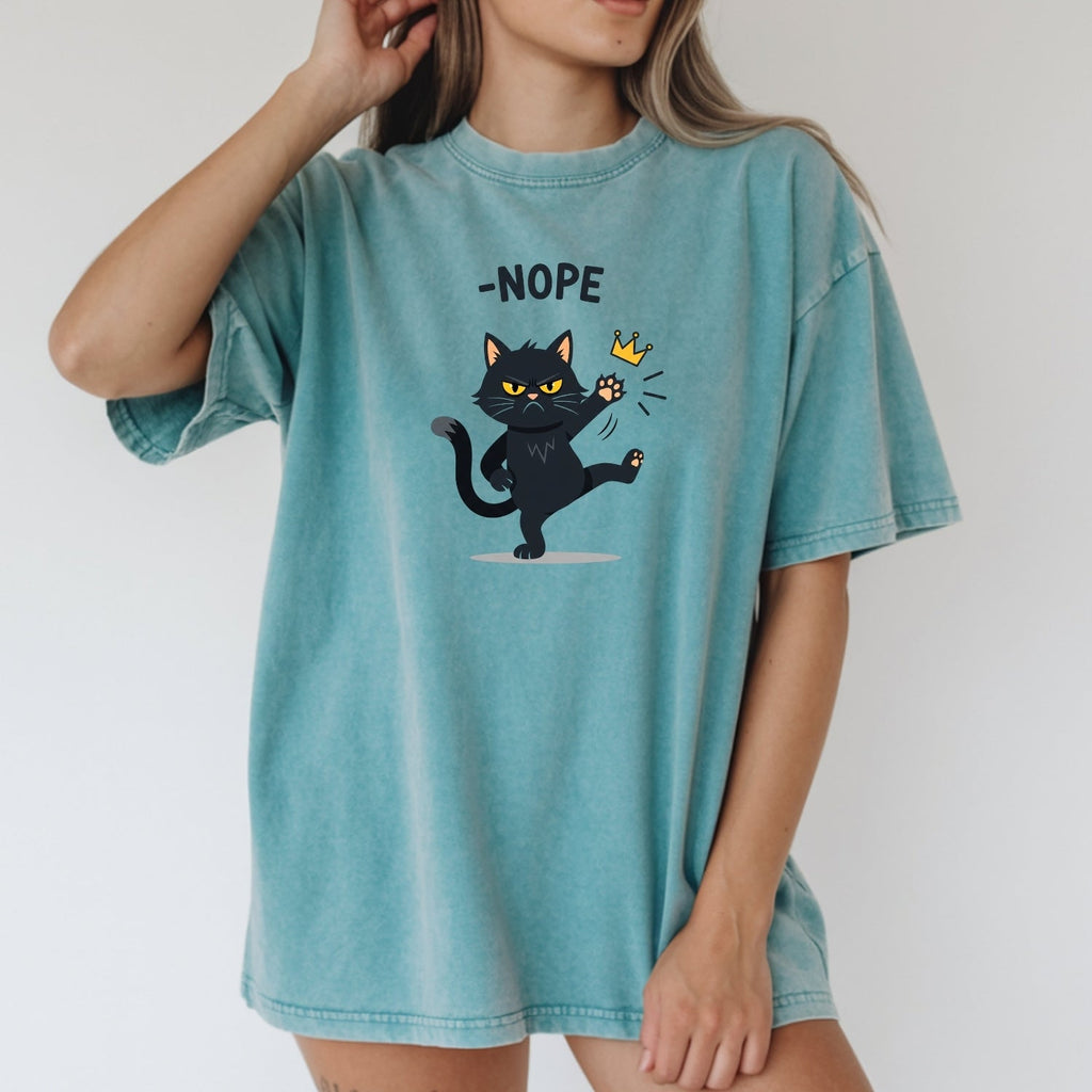 No Kings in America Black Cat T-Shirt – Funny Patriotic product image 20