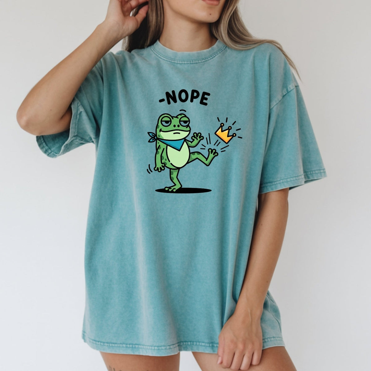No King Sarcastic Frog Graphic Tee – Nope Crown Kick Unisex product image 17