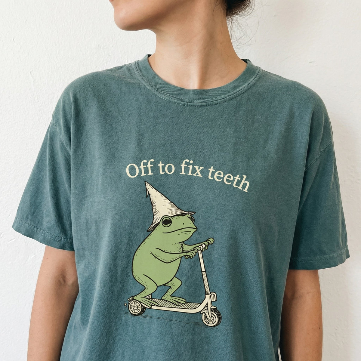 Funny Frog Dental Crew Shirt – Off to Fix Teeth Graphic Tee product image 3