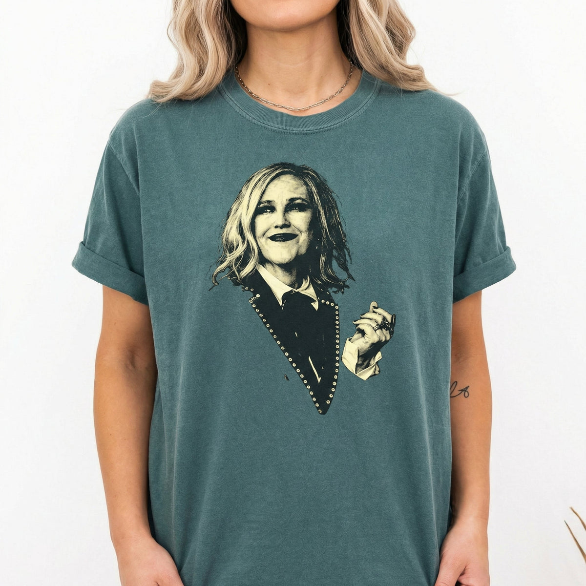 Moira Inspired Graphic T-Shirt – Iconic Retro Style Tee – product image 5