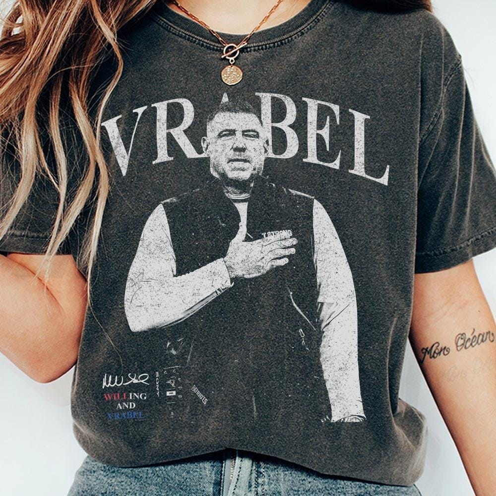 New England Vintage Football Coach Vrabel Graphic T-Shirt – product image 6