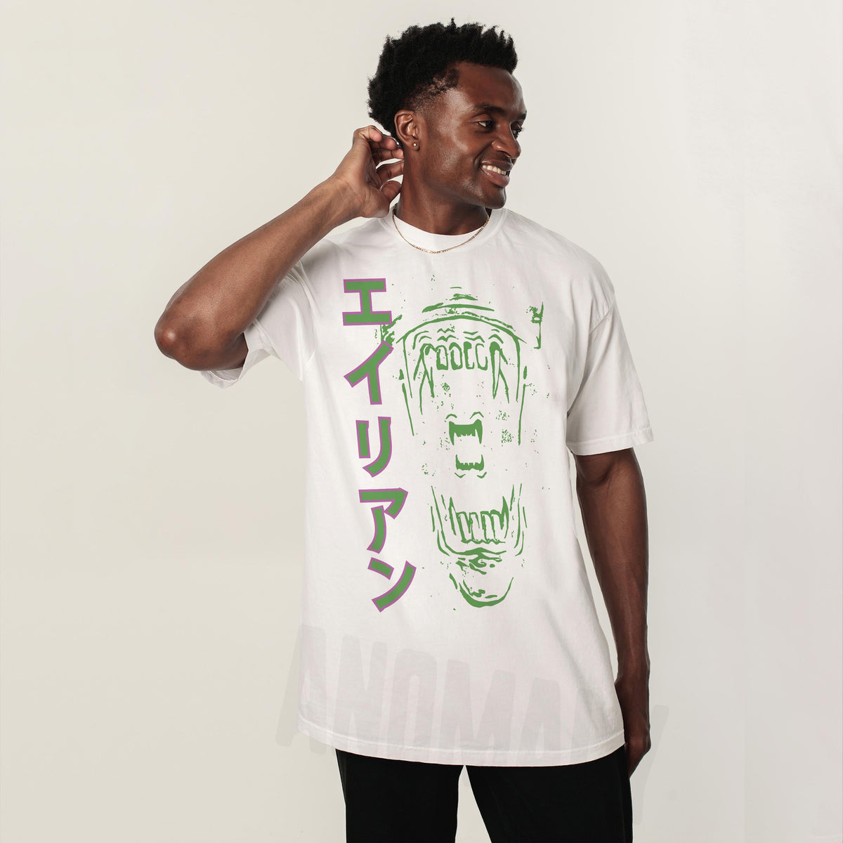 Retro Alien Xenomorph T-Shirt – Japanese Horror Movie product image 4