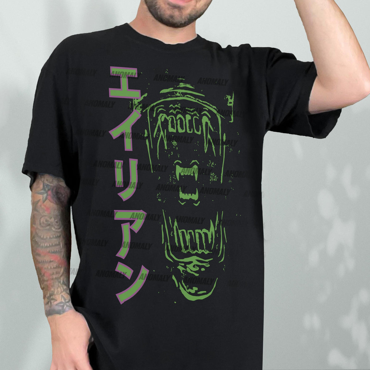 Retro Alien Xenomorph T-Shirt – Japanese Horror Movie product image 6