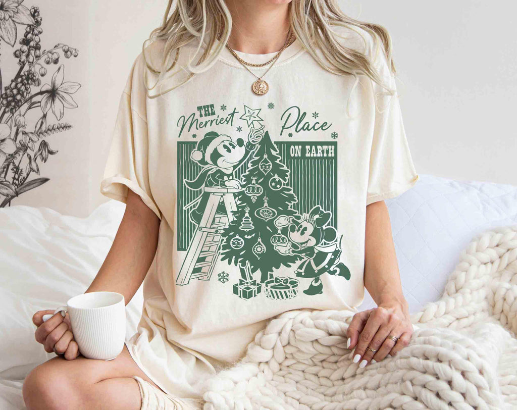 Retro Merry Place Christmas T-Shirt – Vintage Mouse Couple product image 2
