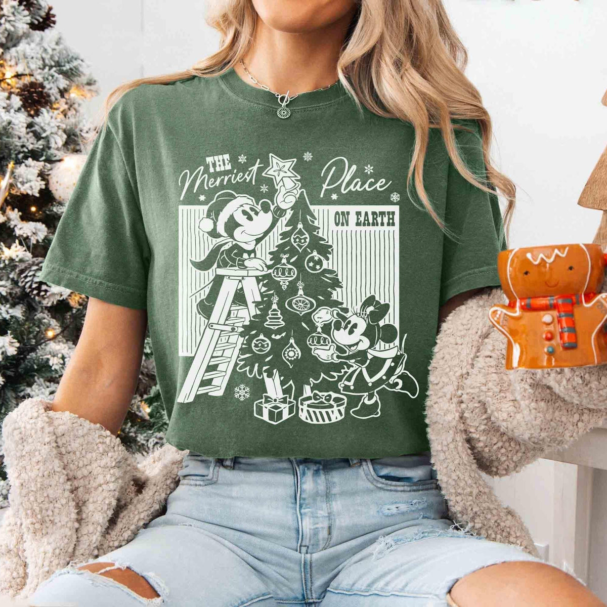 Retro Merry Place Christmas T-Shirt – Vintage Mouse Couple product image 1