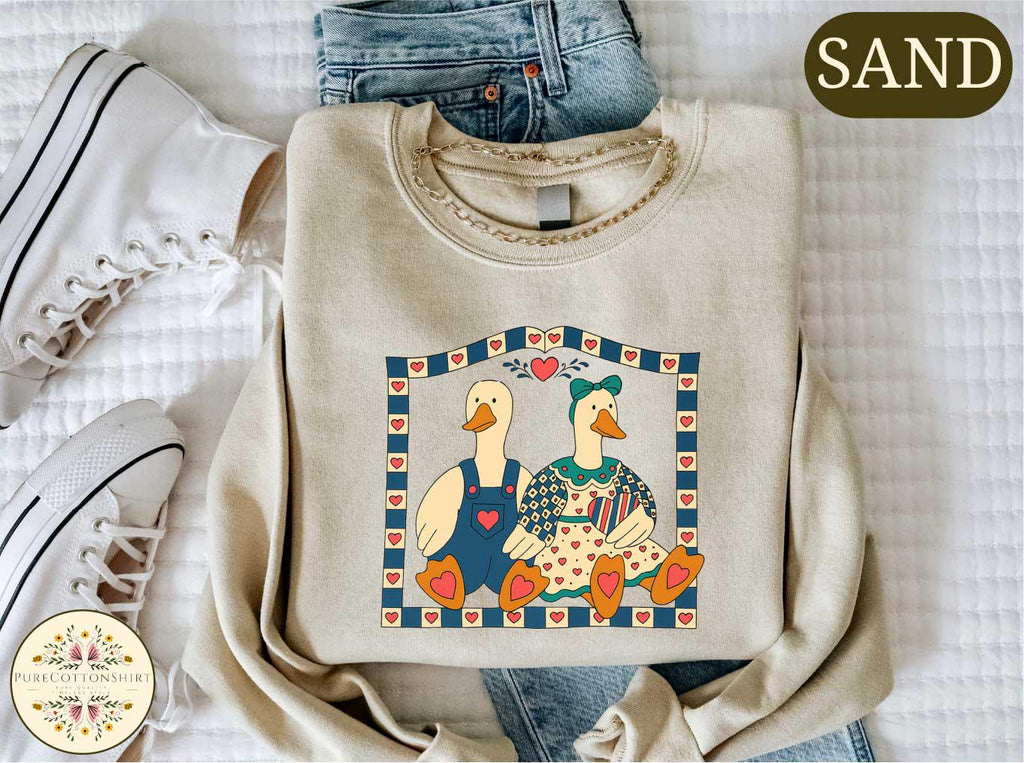 Cute Goose Graphic Crewneck Sweatshirt - Cozy Retro Animal product image 2