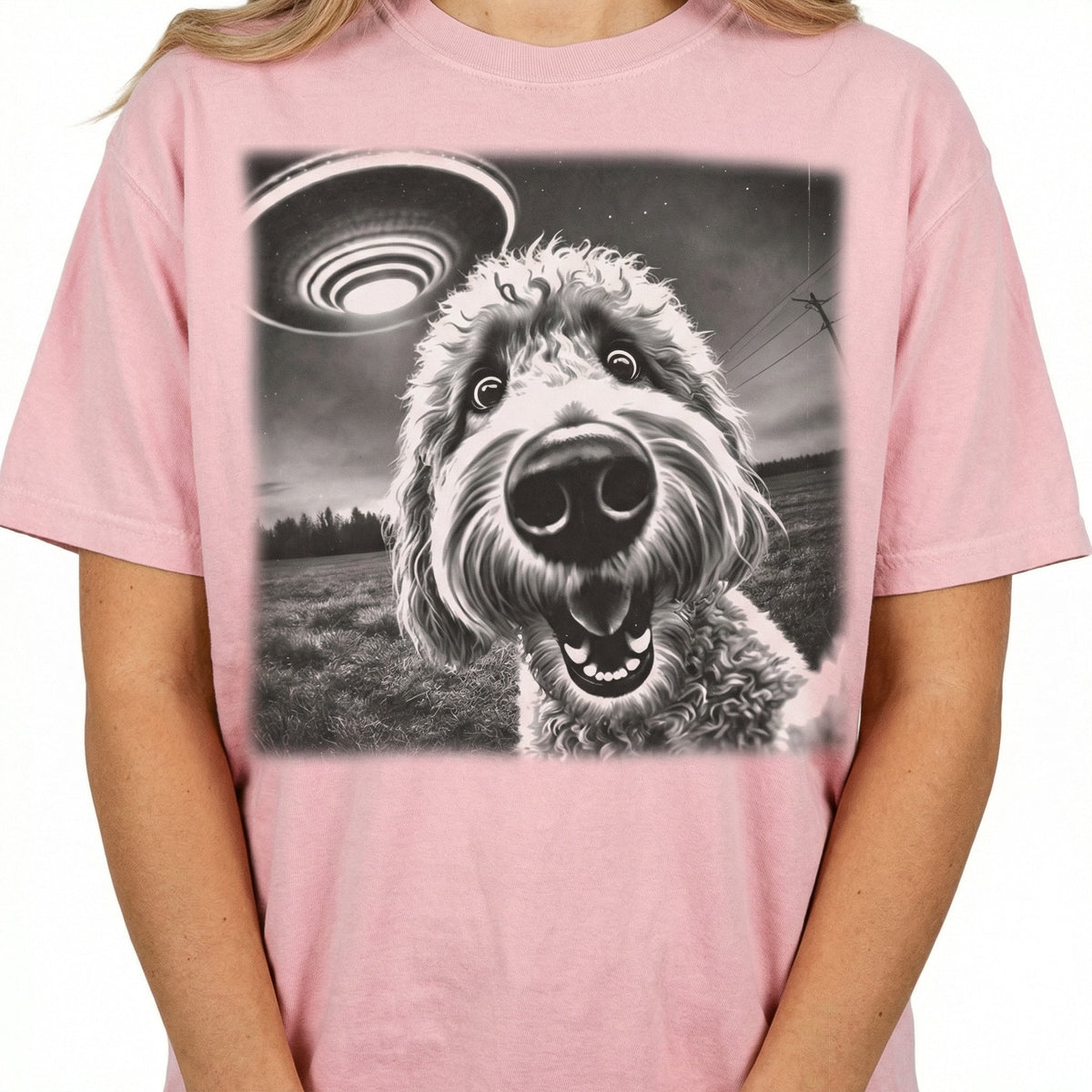 Vintage Labradoodle Goldendoodle UFO T-Shirt – Funny Doodle product image 5