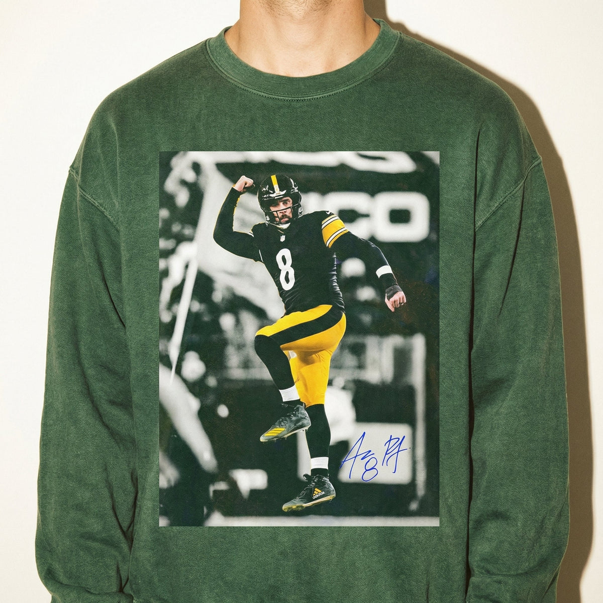 Vintage Rodgers 90s Football Graphic T-Shirt - Game Day product image 5